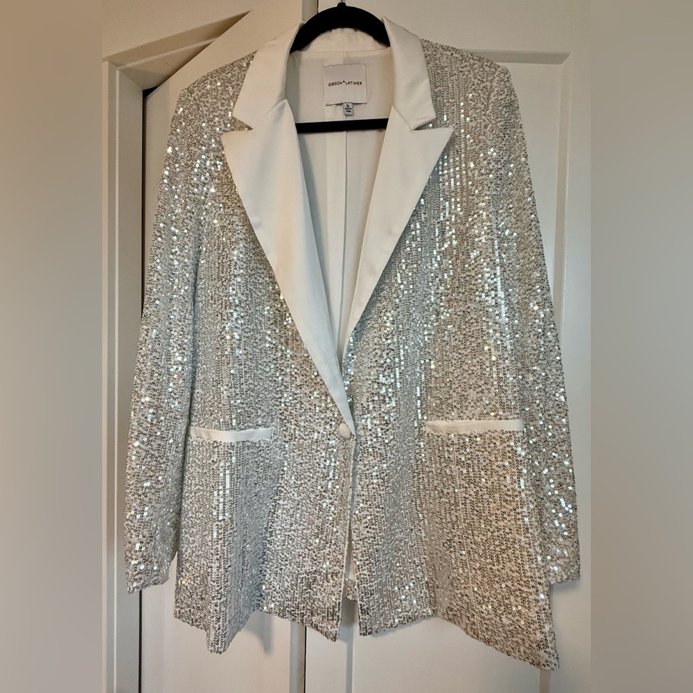 Gibson Latimer Women's Silver Sequin Blazer